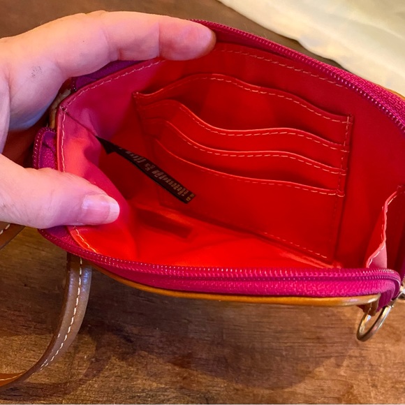 🔥Fossil Colorful Stripe Key Per id Wristlet🔥 - Picture 5 of 11